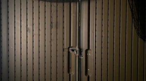 Настя и друзья ловят монстров на Хэллоуин