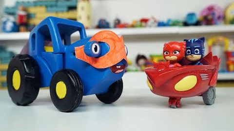 Синий трактор влог - Настоящий супергерой Супер трактор спешит на помощь