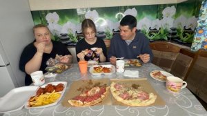 мукбанг баффало, шашлык и пицца