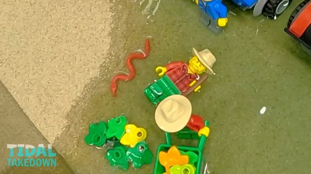 08. Lego Luxury Hotel Hit by Tsunami - Dam Breach Experiment - Wave Machine vs Hotel Guests смотреть онлайн