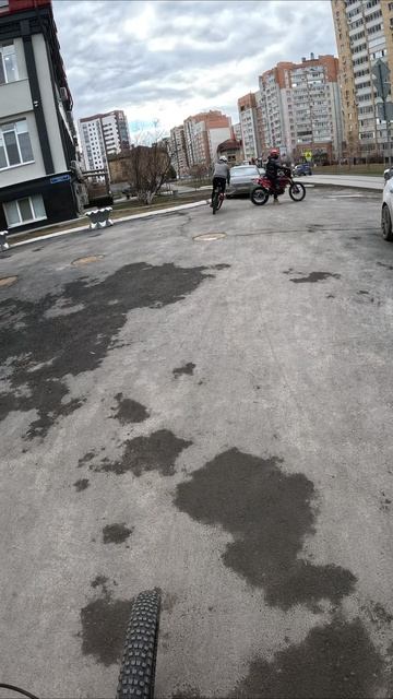 я спешился, спешился, спешился, внимание!