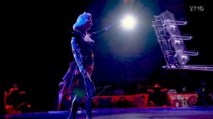 Уникальный номер в нашей программе «Весь этот циркЪ»: дуэт с арбалетами — Лолита Машкова и заслуж...