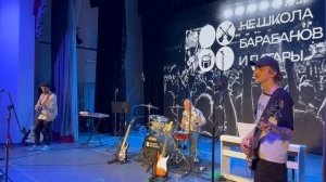 Очень необычное выступление.