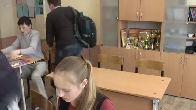 перезалив видео с  youtube смешное видео нна уроке