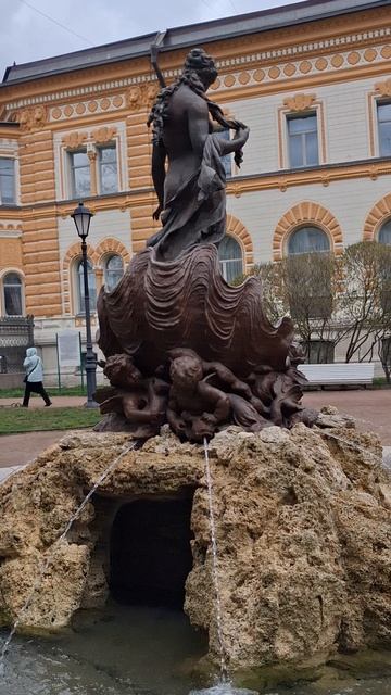 В Санкт-Петербурге заработали фонтаны. #2026 #фонтан #санктпетербург #парк