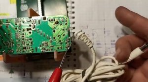 185. Как сделать РЕГУЛИРУЕМЫЙ блок питания с обычной зарядки Просто и доходчиво Часть 1     27-15