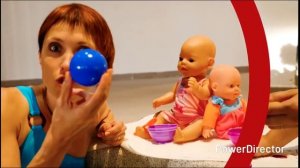 Бьянка_и_Марта_купаются_в_бассейне