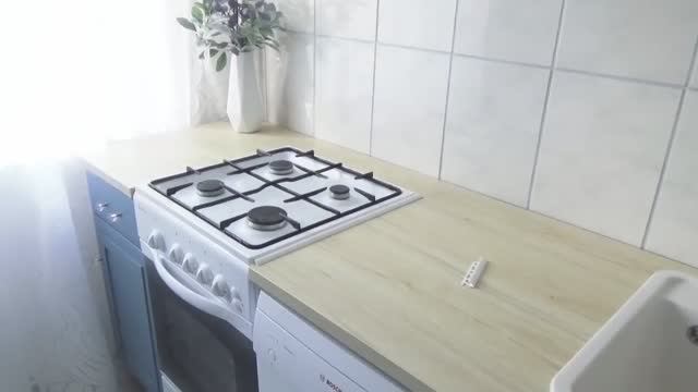 ВЛОГ 💚 СУПЕР СПОСОБ! 💚 Как ПРОСТО и БЫСТРО убрать щели между плитой и столешницей_герметизаци