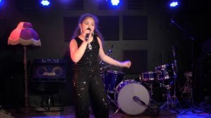 No roots.исп.Эрнестина Мушегян.