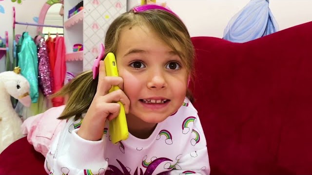 Катя и её сборы на танцы 💃