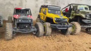 Машинки для детей и малышей. Машинки едут по песчанным дорогам в гору. Мультик про машинки