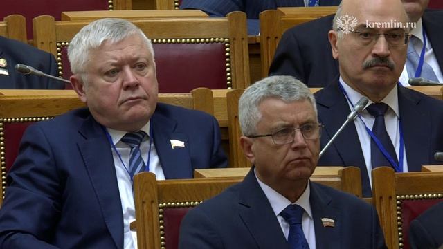 О списании задолженности регионов по бюджетным кредитам