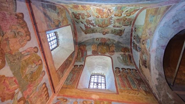 Кирилло-Белозерский. Исполин на Сиверском озере.  3-ий день круиза Москва-Валаам-Петербург.