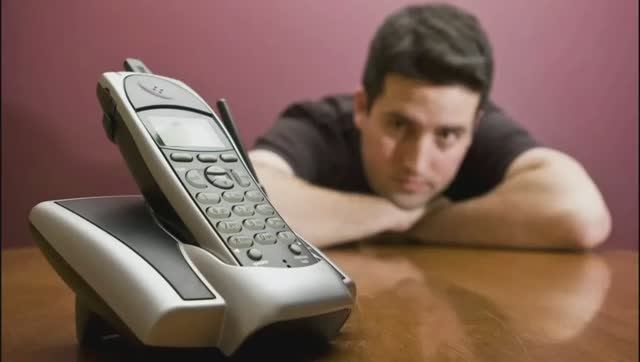 Телефон опять молчит