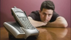 Телефон опять молчит