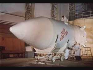 25 лет назад - Состоялся полет в космос первого космического туриста