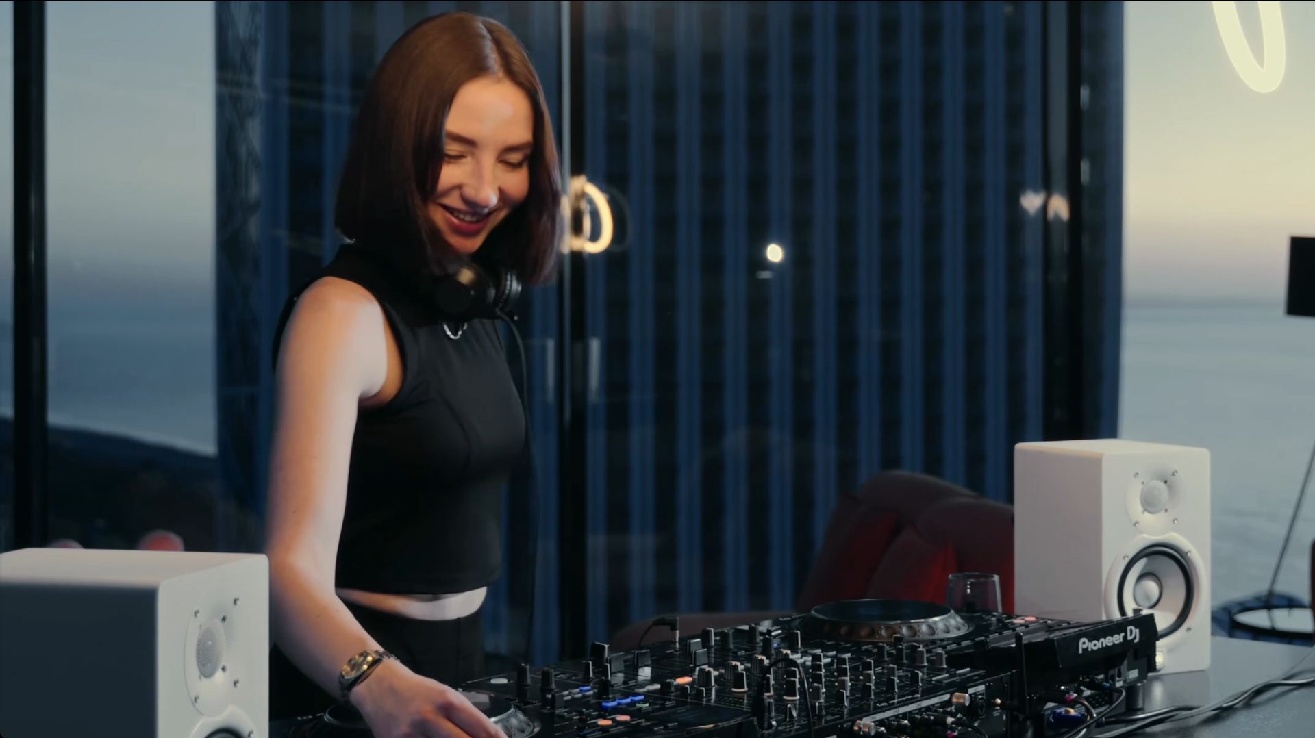 KRISTEN - Live Set  City At Night Melodic Techno  Progressive House Dj Mix