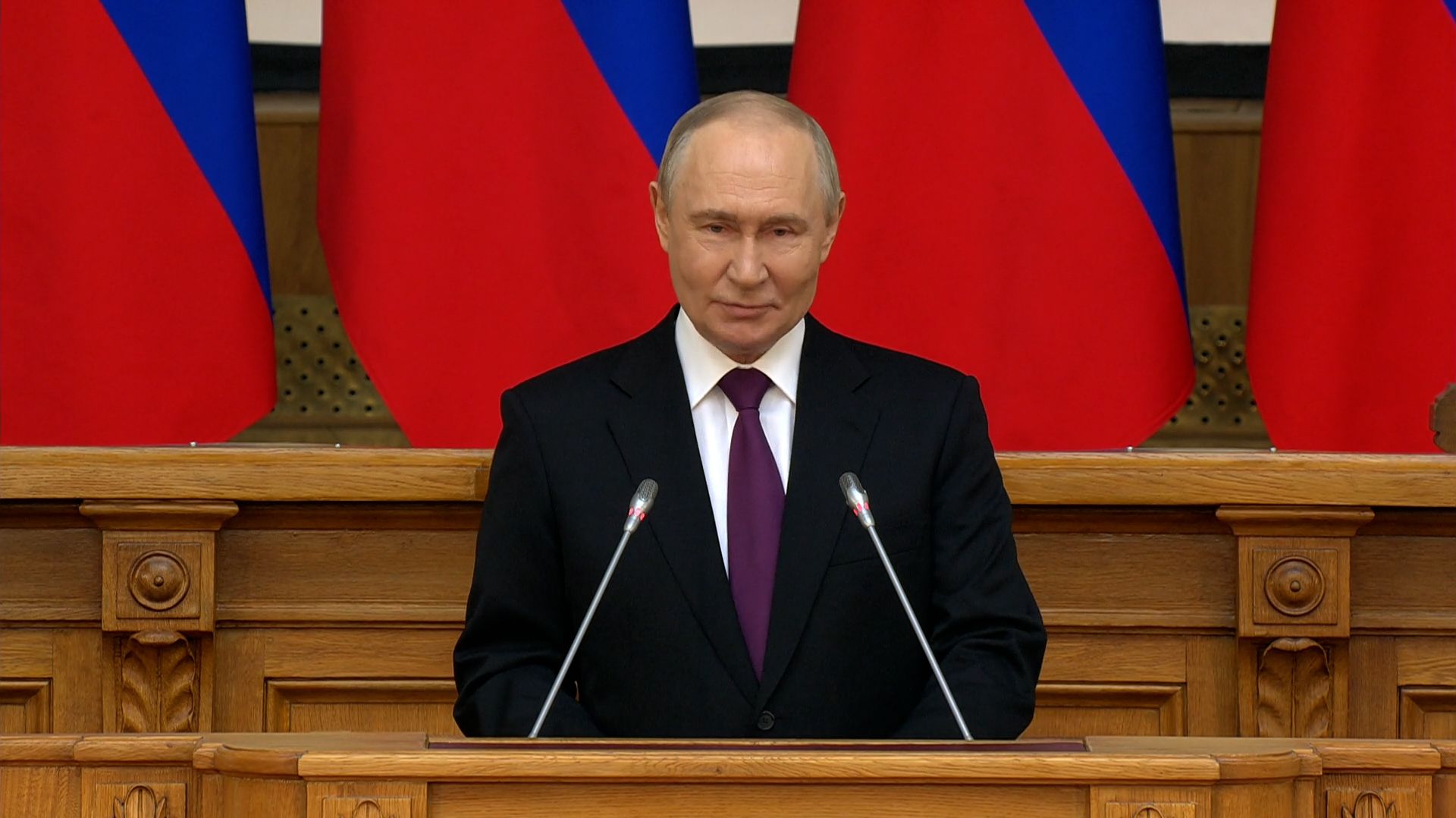 «ЗАПРЕТЫ ТОРМОЗЯТ РАЗВИТИЕ»: Путин призвал не зацикливаться на ограничениях