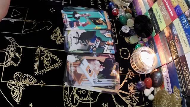 ОГО❗КАКИЕ РАЗГОВОРЫ СОПЕРНИЦА ВЕДЕТ О МУЖЧИНЕ🤦♀️ таро расклад