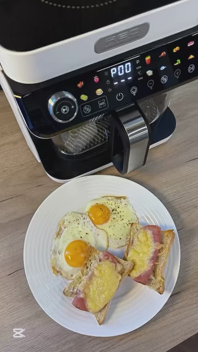 Завтрак за 10 мин на кухонной станции RED COLORCOOK MC550W