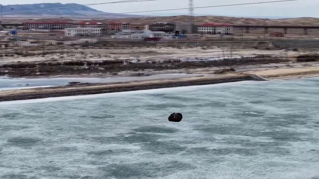 🚁В Синьцзяне дроны «вьют» гнёзда для перелётных птиц