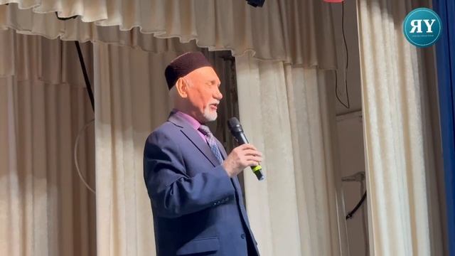 «Чәчәкләр китерегез Тукайга...»