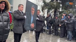 В Москве простились с телеведущим Алексеем Пимановым