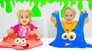 Алиса и её подруга делают гигантскую слизь.