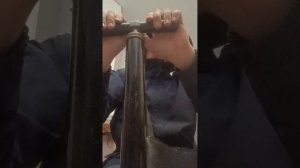 накачиваем мяч насосом