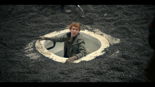 Затерянные в космосе 1 сезон 6 серия Поминальная речь сериал 2018