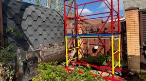 Наконец вызвали специалиста сетку натянуть, но придется подождать.