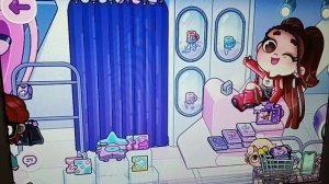 Семья мороженковых купила всё для концерта и они поехали на концерт. Аватар ворлд.