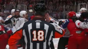 КХЛ. Локо_Авангард матч 2. Очаговая драка. Люди выскочили на лед со скамеек.