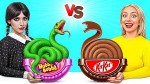 Челлендж. Шоколадная Еда vs Настоящая Еда с Уэнсдей Аддамс от Bubba DO Challenge