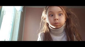 решила Вам сыграть на синтезаторе