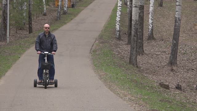 Покатушки на трицикле в Юртак.