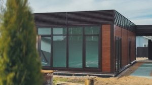 Гараж с панорамными окнами в СНТ Грифон