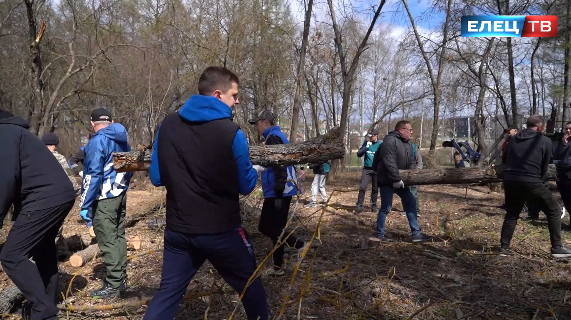 В Ельце местом проведения общегородского и всероссийского субботников стал Парк 40-летия Октября