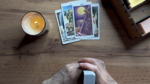 Что происходит в жизни бывшего. Таро расклад.