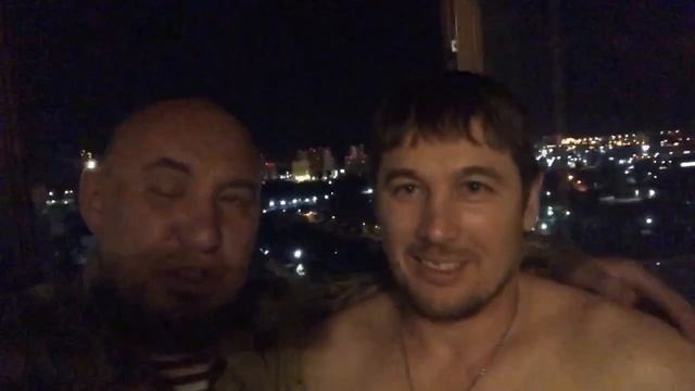 20.07.2022г.  Антон канал Ютуб жизнь Боль . Встретились в Москве хорошо поговорили о жизни , погулял