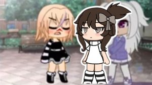 коллаб с Эмикой