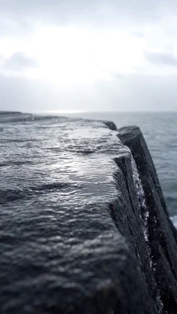 Туда хочется просто из-за одного куска камня