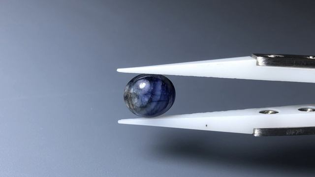 Сапфир натуральный 5кт 1,5х9,3х5,3