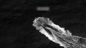 القوات الأمريكية تدمر قارب مهربي المخدرات في شرق المحيط الهادئ