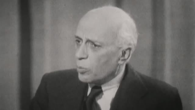 Jawaharlal Nehru India's first prime minister interview, In June 1953