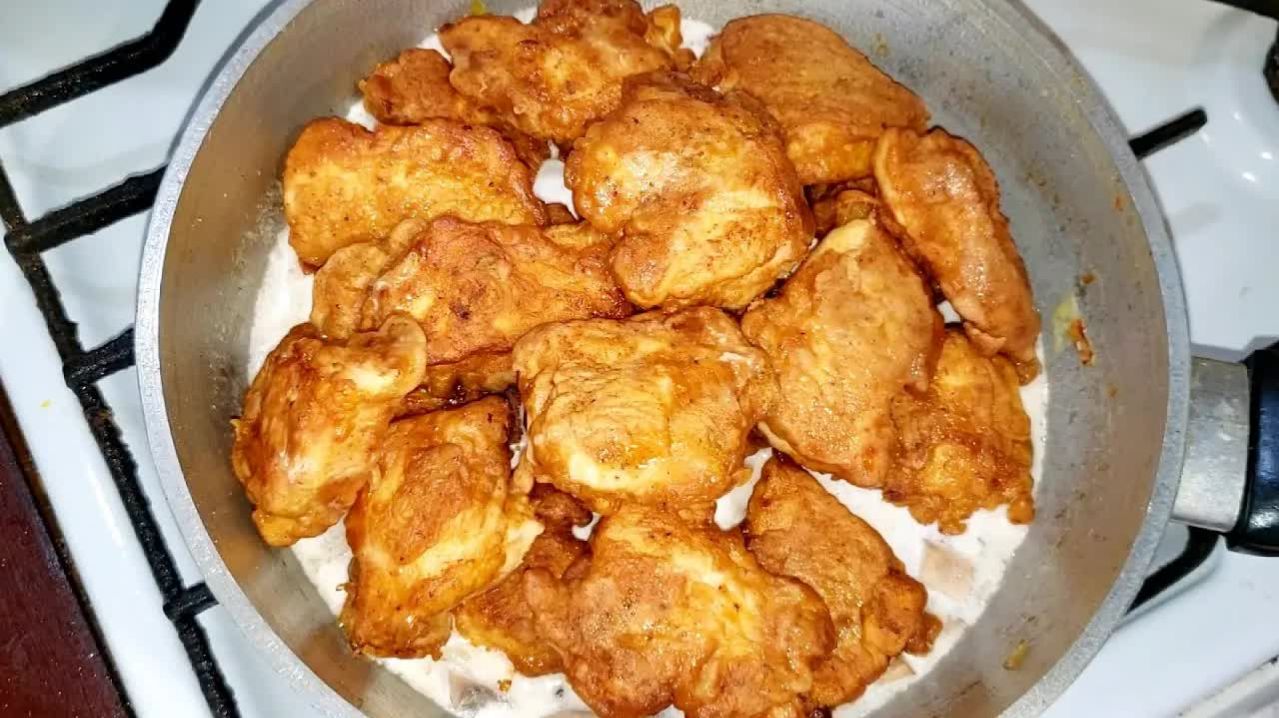 Куриная грудка с шампиньонами в сливочном соусе Быстрый УЖИН! Куриное филе в сливочно-грибном соусе