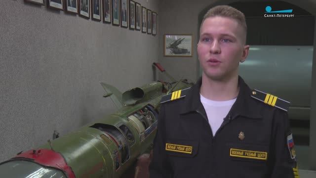 Курсанты. Михаил Дементьев