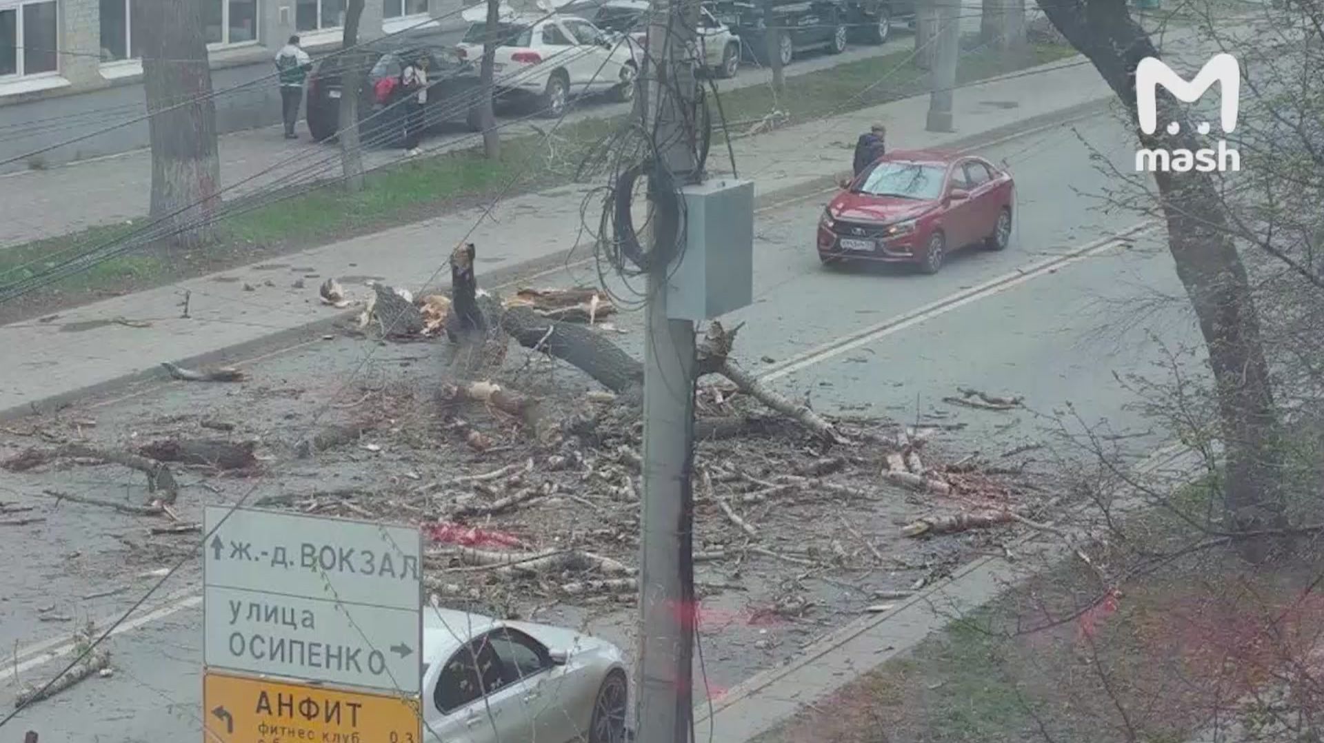 Порывы ветра местами достигали 26 метров в секунду