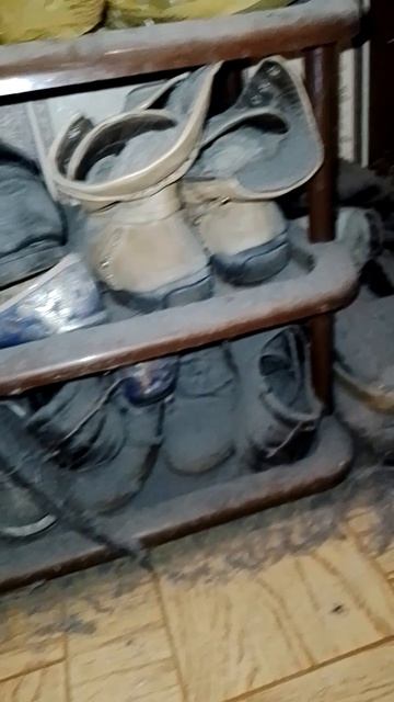 У соседа по коммуналке прописано 10 человек, а убраться некому! Помогите сбежать! Сб5336690144598952