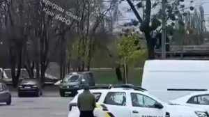 😂Обстановка на Украине

,почему бы не законтачить полицаев